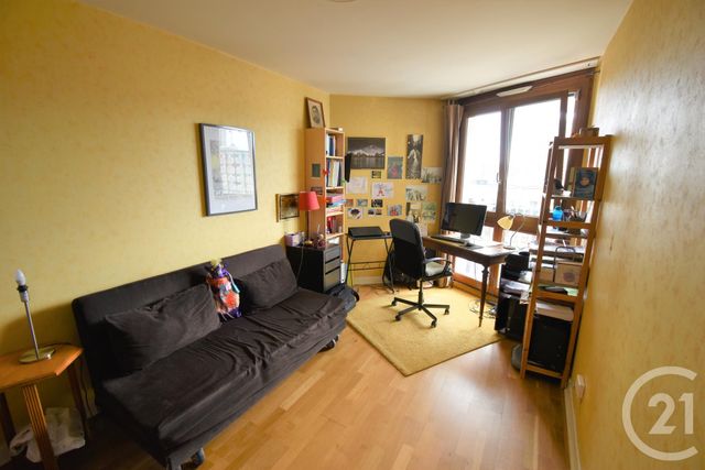 Afficher la photo en grand Appartement T5 à vendre - 5 pièces - 106,57 m2 - RENNES - 35 - BRETAGNE
