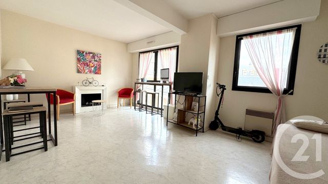 Afficher la photo en grand Appartement T1 à vendre - 1 pièce - 32,28 m2 - Rennes - 35 - BRETAGNE
