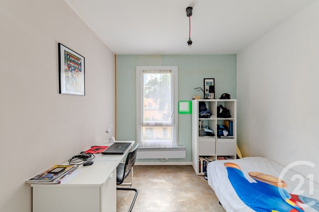 Afficher la photo en grand Appartement T4 à vendre - 4 pièces - 80,74 m2 - Rennes - 35 - BRETAGNE