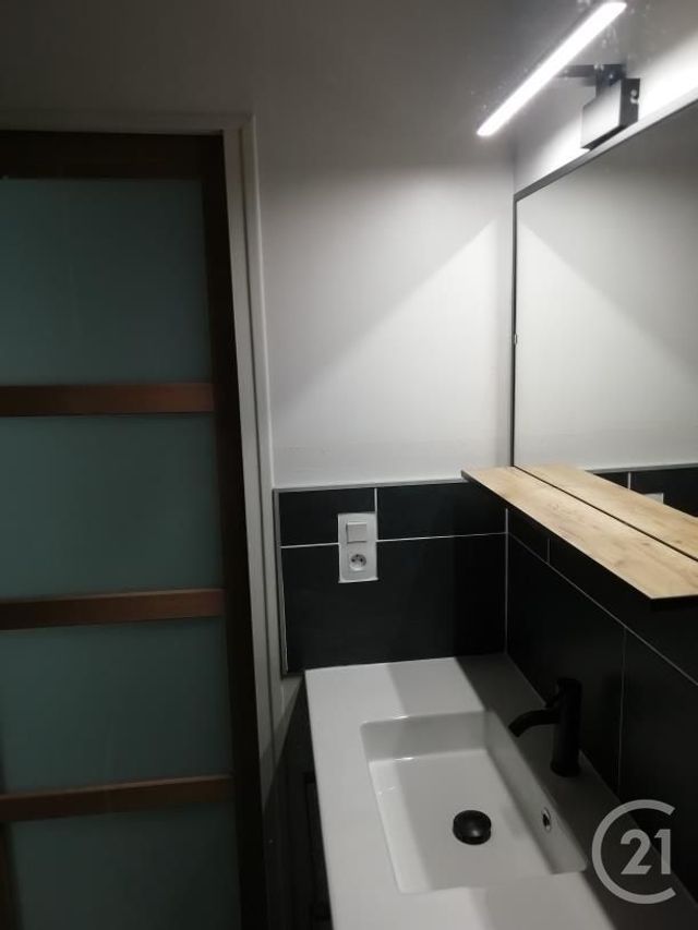 Afficher la photo en grand Appartement T4 à vendre - 4 pièces - 80,74 m2 - Rennes - 35 - BRETAGNE