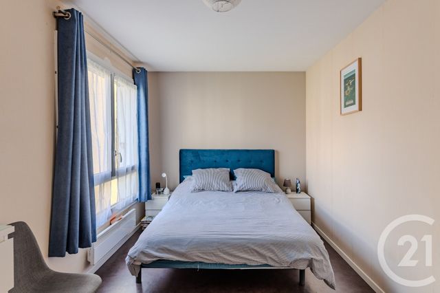 Afficher la photo en grand Appartement T4 à vendre - 4 pièces - 80,74 m2 - Rennes - 35 - BRETAGNE