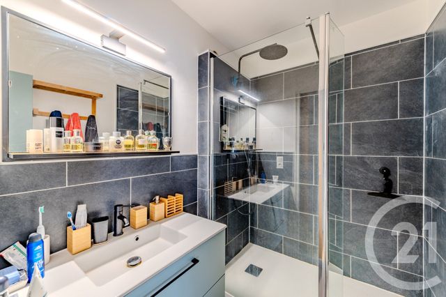 Afficher la photo en grand Appartement T4 à vendre - 4 pièces - 80,74 m2 - Rennes - 35 - BRETAGNE