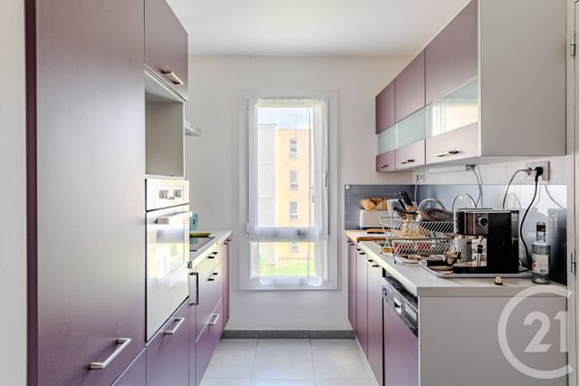 Afficher la photo en grand Appartement T4 à vendre - 4 pièces - 80,74 m2 - Rennes - 35 - BRETAGNE