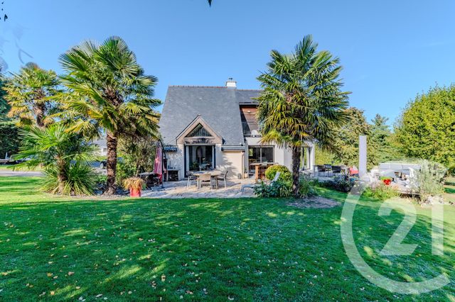Afficher la photo en grand Maison à vendre - 8 pièces - 232 m2 - Laille - 35 - BRETAGNE