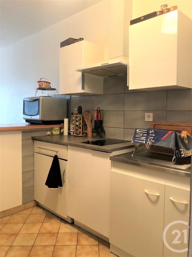 Appartement Studio à louer ANDOUILLE