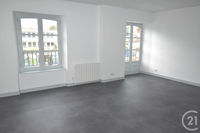 Appartement T3 à louer - 3 pièces - 50 m2 - Laval - 53 - PAYS-DE-LOIRE