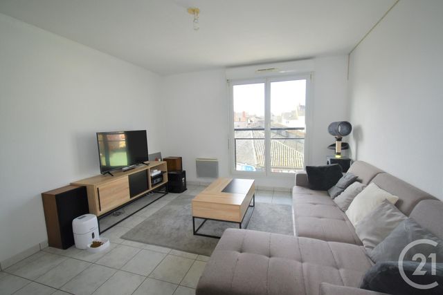 Appartement F3 à louer - 3 pièces - 65 m2 - Laval - 53 - PAYS-DE-LOIRE