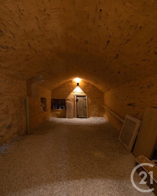 Afficher la photo en grand Maison à louer - 8 pièces - 168 m2 - Laval - 53 - PAYS-DE-LOIRE