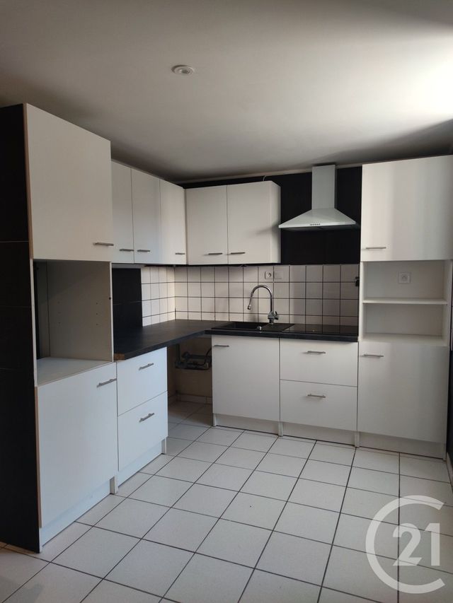Maison &agrave; louer - 3 pi&egrave;ces - 49,47 m2 - Port Brillet - 53 - PAYS-DE-LOIRE