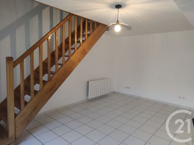 Maison &agrave; louer - 3 pi&egrave;ces - 49,47 m2 - Port Brillet - 53 - PAYS-DE-LOIRE