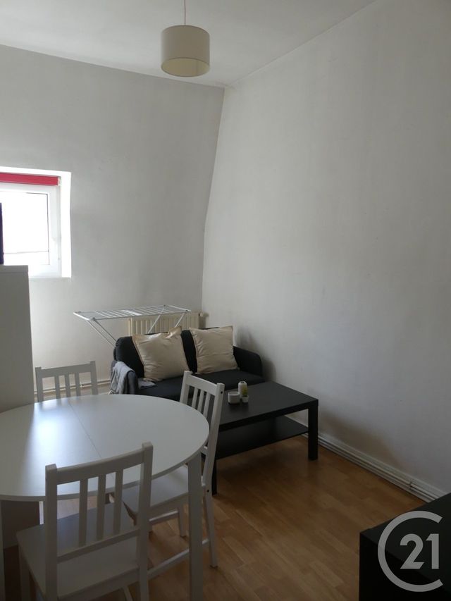 Appartement à louer - 2 pièces - 38 m2 - Laval - 53 - PAYS-DE-LOIRE