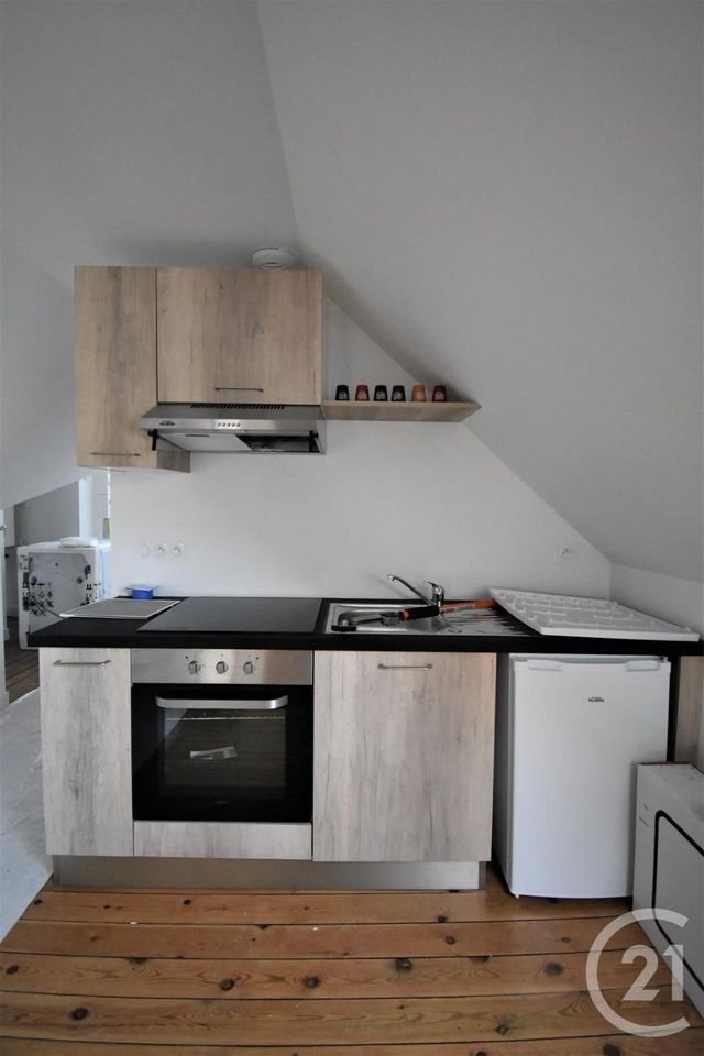 Appartement T2 &agrave; louer - 2 pi&egrave;ces - 28,20 m2 - Laval - 53 - PAYS-DE-LOIRE