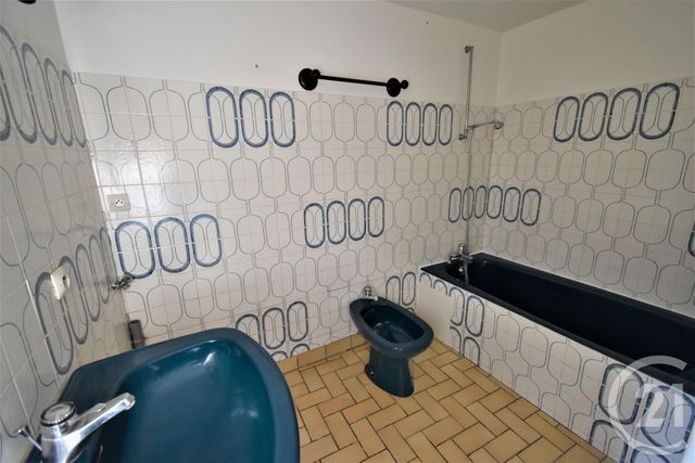 Maison &agrave; louer - 4 pi&egrave;ces - 66,33 m2 - Meslay Du Maine - 53 - PAYS-DE-LOIRE