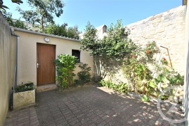 Maison à louer MESLAY DU MAINE