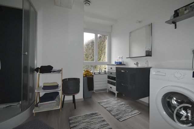 Appartement F2 &agrave; louer - 2 pi&egrave;ces - 47 m2 - Cosse Le Vivien - 53 - PAYS-DE-LOIRE