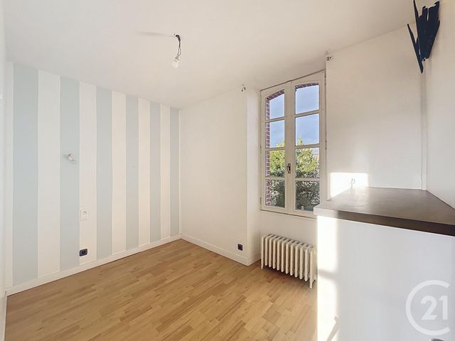 Maison &agrave; vendre - 8 pi&egrave;ces - 122 m2 - St Pierre La Cour - 53 - PAYS-DE-LOIRE