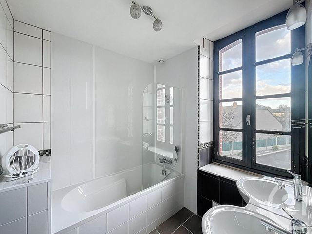 Maison &agrave; vendre - 8 pi&egrave;ces - 122 m2 - St Pierre La Cour - 53 - PAYS-DE-LOIRE