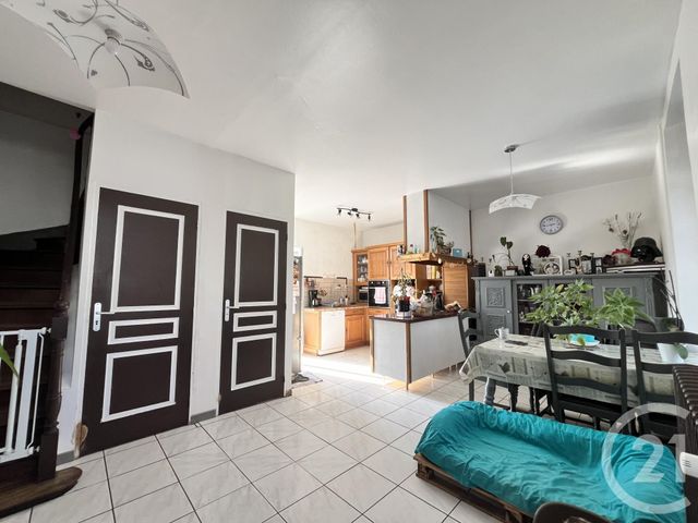 Afficher la photo en grand Maison à vendre - 8 pièces - 122 m2 - St Pierre La Cour - 53 - PAYS-DE-LOIRE