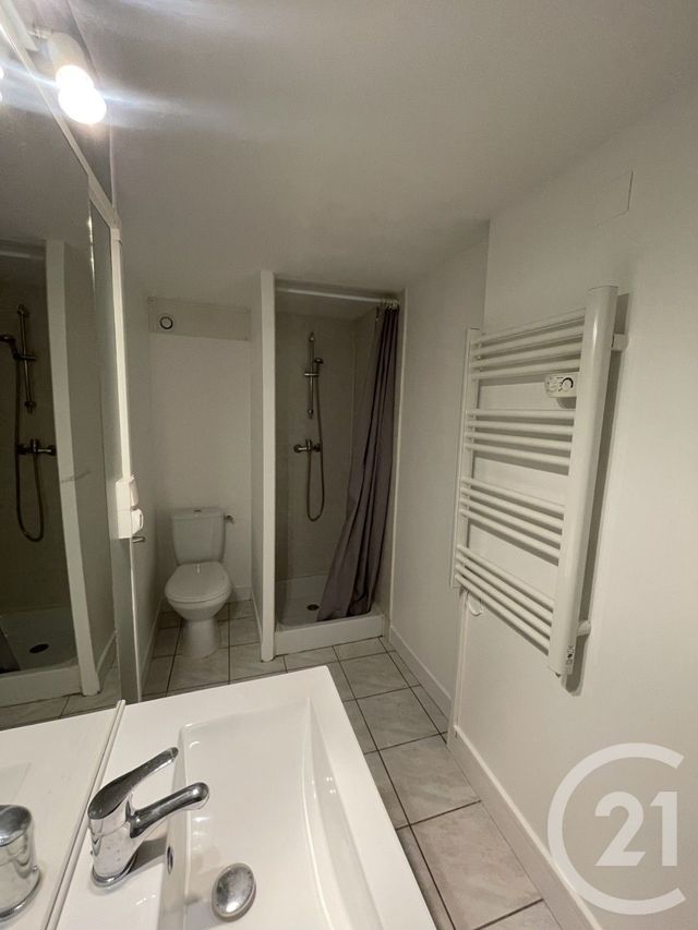 Appartement Studio &agrave; louer - 1 pi&egrave;ce - 20,30 m2 - Laval - 53 - PAYS-DE-LOIRE