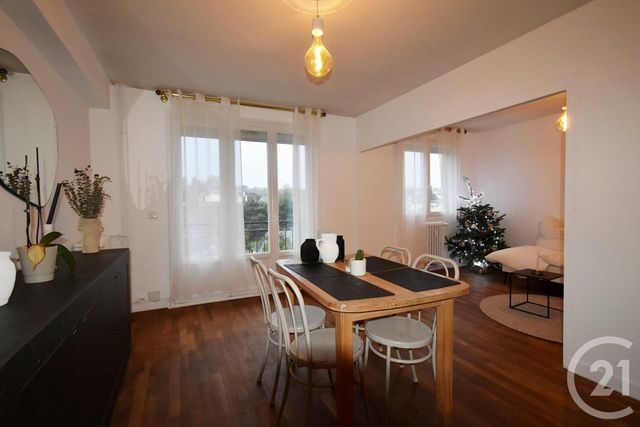 Appartement F3 à louer - 3 pièces - 74,75 m2 - Laval - 53 - PAYS-DE-LOIRE