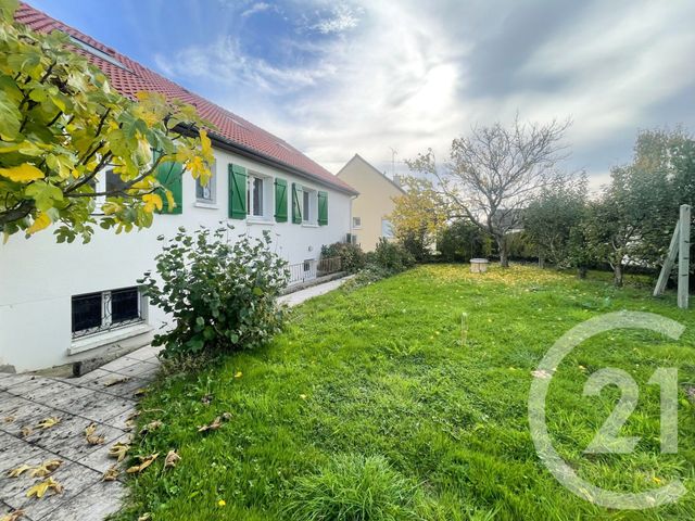 Afficher la photo en grand Maison à vendre - 8 pièces - 138 m2 - L Huisserie - 53 - PAYS-DE-LOIRE