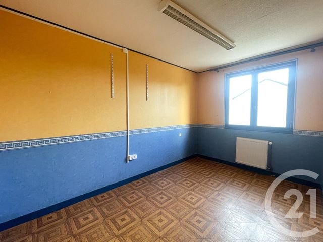 Afficher la photo en grand Maison à vendre - 8 pièces - 138 m2 - L Huisserie - 53 - PAYS-DE-LOIRE