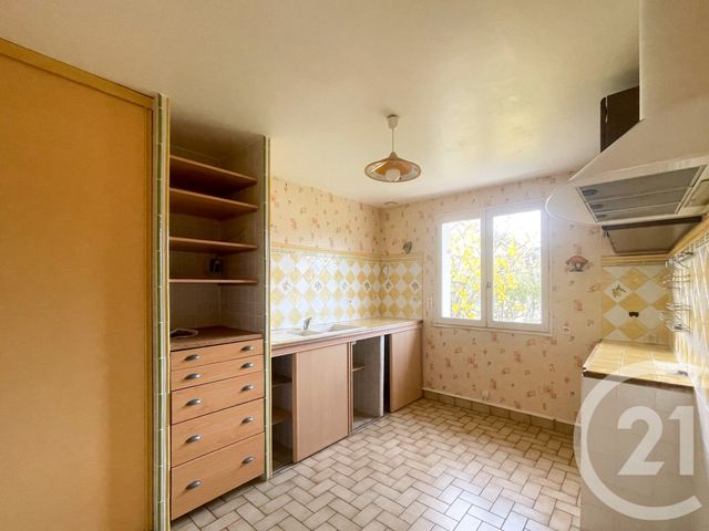 Afficher la photo en grand Maison à vendre - 8 pièces - 138 m2 - L Huisserie - 53 - PAYS-DE-LOIRE