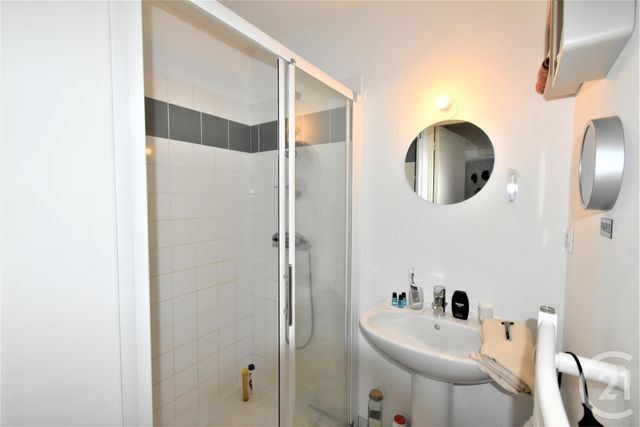 Appartement T3 à louer - 3 pièces - 68 m2 - Laval - 53 - PAYS-DE-LOIRE