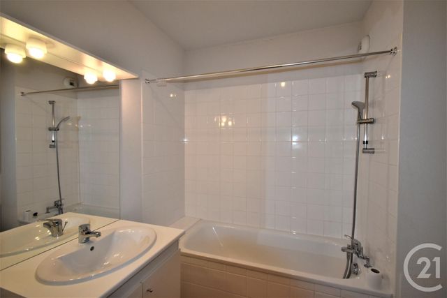 Appartement F1 à louer - 1 pièce - 25,07 m2 - Laval - 53 - PAYS-DE-LOIRE