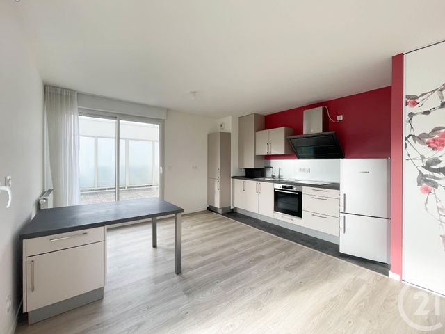 Afficher la photo en grand Appartement T3 à vendre - 4 pièces - 76 m2 - St Berthevin - 53 - PAYS-DE-LOIRE