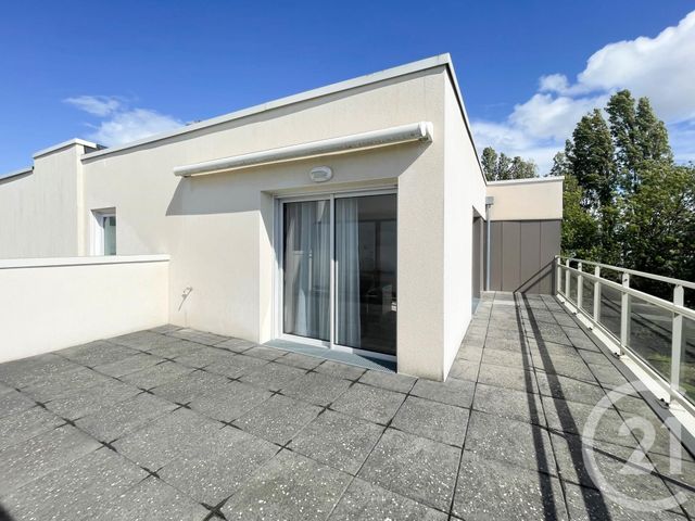 Afficher la photo en grand Appartement T3 à vendre - 4 pièces - 76 m2 - St Berthevin - 53 - PAYS-DE-LOIRE