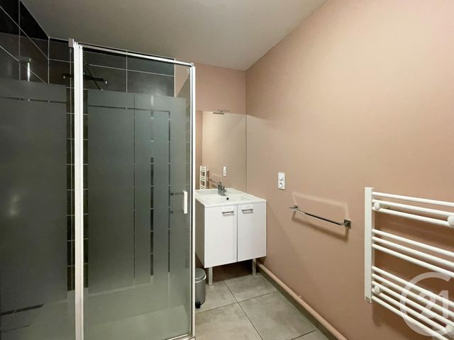 Afficher la photo en grand Appartement T3 à vendre - 4 pièces - 76 m2 - St Berthevin - 53 - PAYS-DE-LOIRE