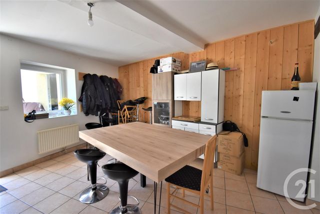 Maison à louer - 5 pièces - 119 m2 - Montjean - 53 - PAYS-DE-LOIRE