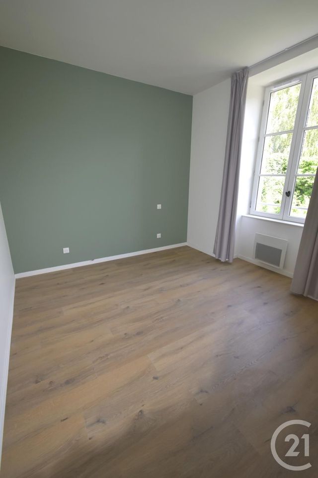 Appartement T3 à louer - 3 pièces - 72,49 m2 - Laval - 53 - PAYS-DE-LOIRE