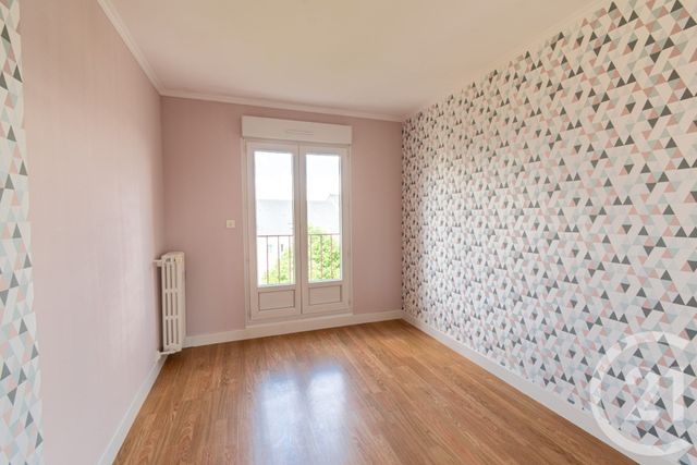 Appartement T3 à louer - 3 pièces - 64,64 m2 - Laval - 53 - PAYS-DE-LOIRE