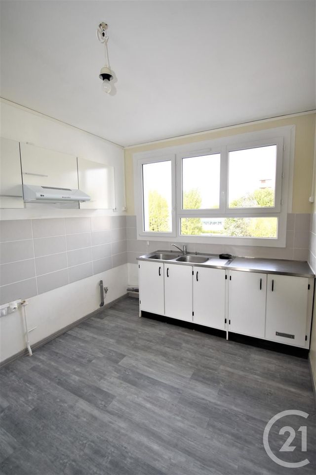 Appartement F3 à louer - 4 pièces - 76 m2 - Laval - 53 - PAYS-DE-LOIRE