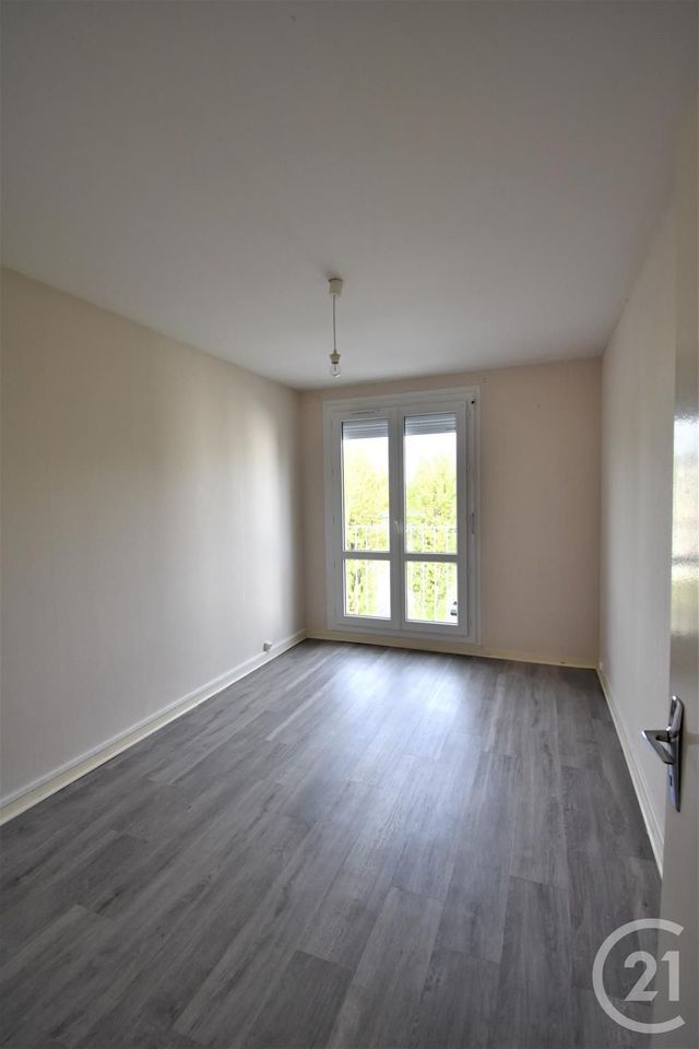 Appartement F3 à louer - 4 pièces - 76 m2 - Laval - 53 - PAYS-DE-LOIRE