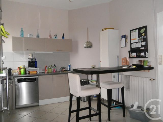 Afficher la photo en grand Maison à louer - 5 pièces - 118,60 m2 - L Huisserie - 53 - PAYS-DE-LOIRE