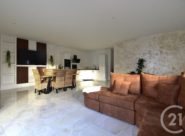 Maison à vendre - 4 pièces - 106 m2 - Bonchamp Les Laval - 53 - PAYS-DE-LOIRE