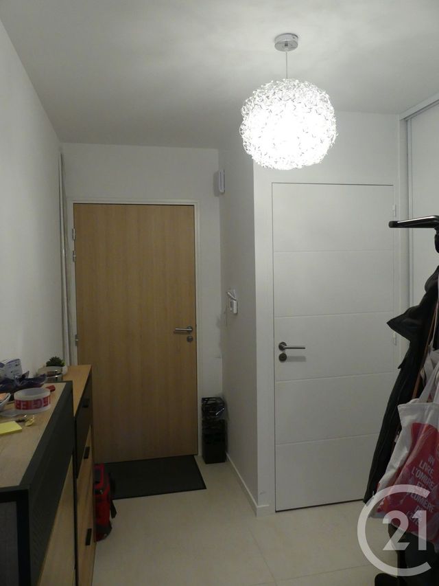 Afficher la photo en grand Appartement T4 à louer - 4 pièces - 94,74 m2 - Laval - 53 - PAYS-DE-LOIRE