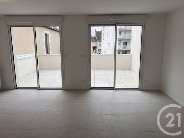 Afficher la photo en grand Appartement T4 à louer - 4 pièces - 94,74 m2 - Laval - 53 - PAYS-DE-LOIRE
