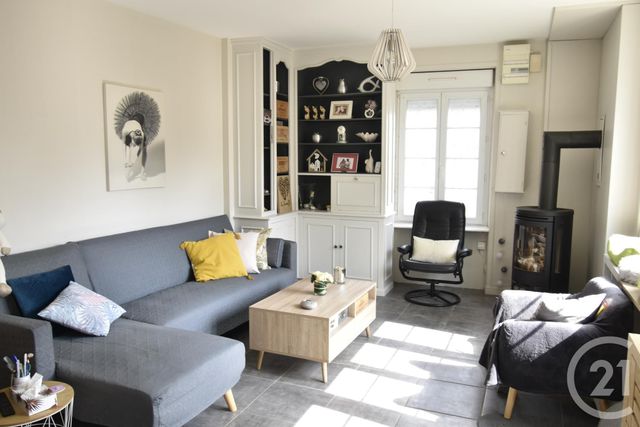 Afficher la photo en grand Maison à louer - 3 pièces - 81,05 m2 - Evron - 53 - PAYS-DE-LOIRE