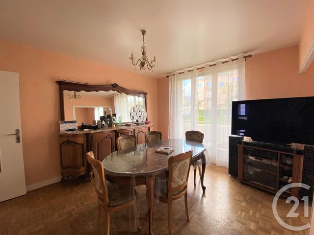 Afficher la photo en grand Appartement T3 à vendre - 3 pièces - 63,49 m2 - St Berthevin - 53 - PAYS-DE-LOIRE