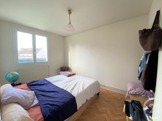 Afficher la photo en grand Appartement T3 à vendre - 3 pièces - 63,49 m2 - St Berthevin - 53 - PAYS-DE-LOIRE