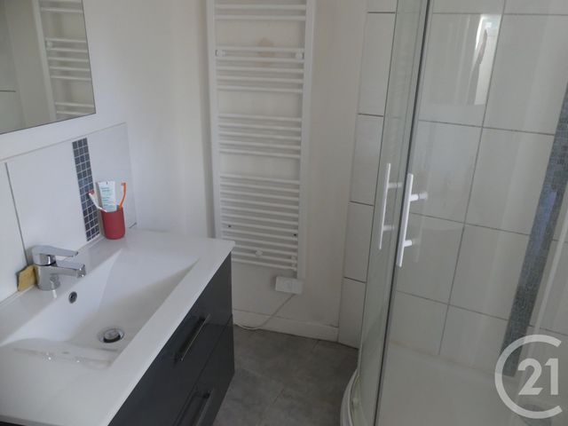 Afficher la photo en grand Maison à louer - 3 pièces - 49 m2 - Quelaines St Gault - 53 - PAYS-DE-LOIRE