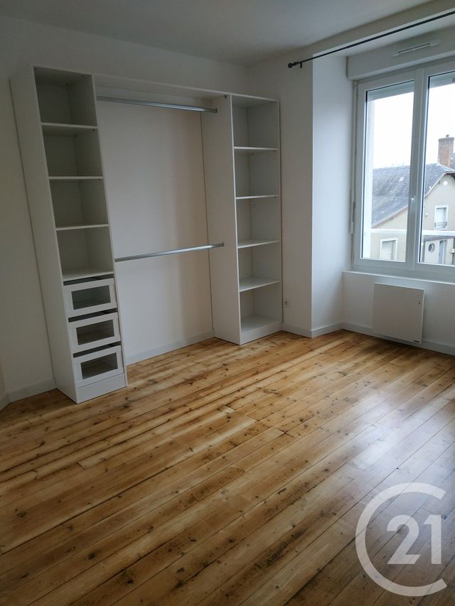 Afficher la photo en grand Maison à louer - 4 pièces - 82,27 m2 - Cosse Le Vivien - 53 - PAYS-DE-LOIRE