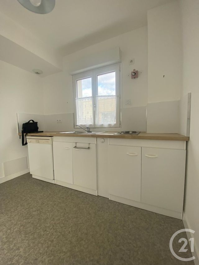 Maison à louer - 3 pièces - 66 m2 - Ballots - 53 - PAYS-DE-LOIRE