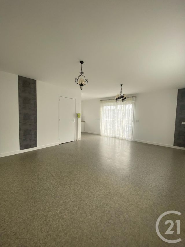 Maison à louer - 3 pièces - 66 m2 - Ballots - 53 - PAYS-DE-LOIRE