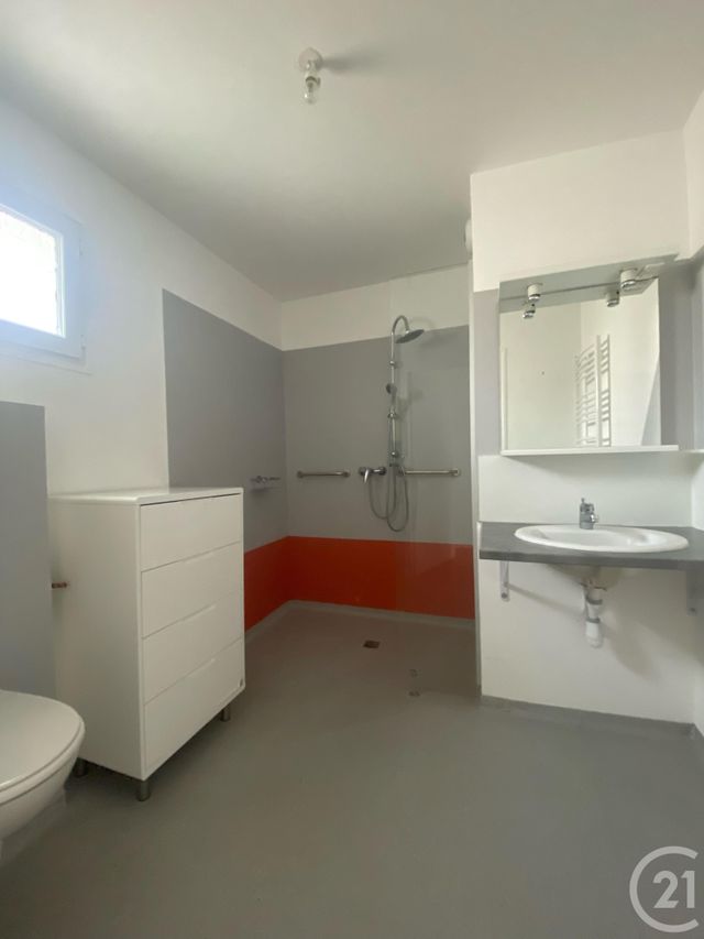 Maison à louer - 3 pièces - 66 m2 - Ballots - 53 - PAYS-DE-LOIRE