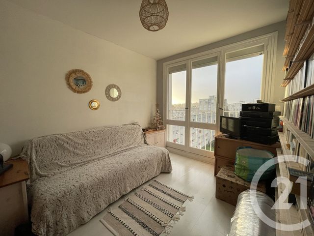 Appartement T4 à vendre - 4 pièces - 78,31 m2 - Laval - 53 - PAYS-DE-LOIRE